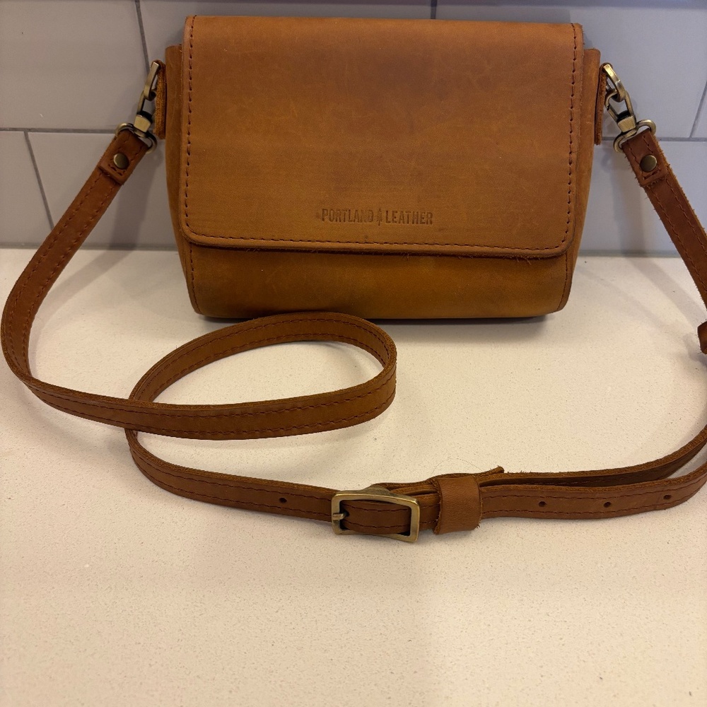 Portland Leather Metro Mini Crossbody